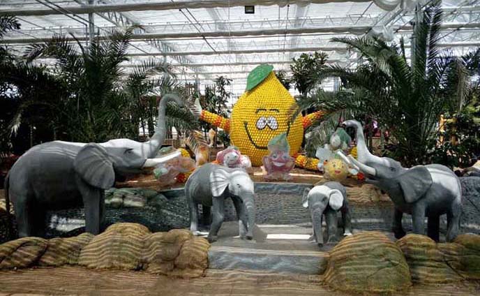 水泥直塑農(nóng)業(yè)嘉年華動(dòng)物雕塑