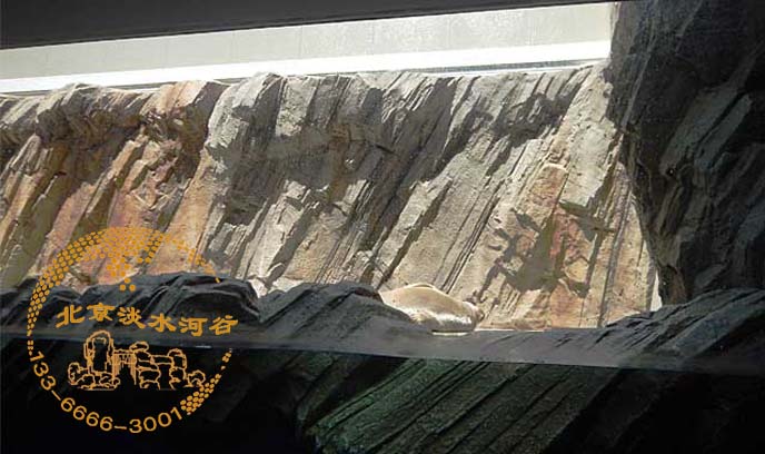 塑石假山.jpg 塑石假山