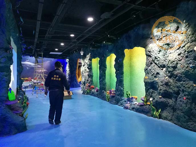 塑石假山.jpg 塑石假山