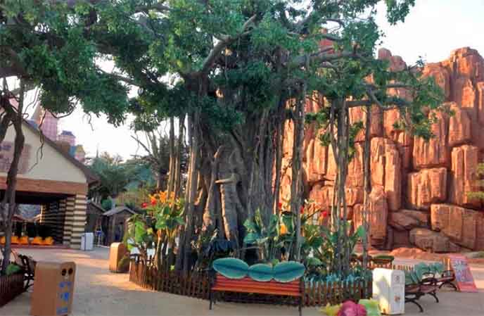 仿真榕樹.jpg 仿真榕樹