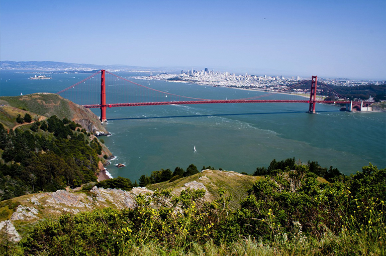 橋北側的金門大橋.jpg 橋北側的金門大橋