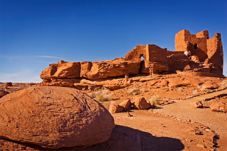 烏帕奇國家紀念碑.jpg 烏帕奇國家紀念碑