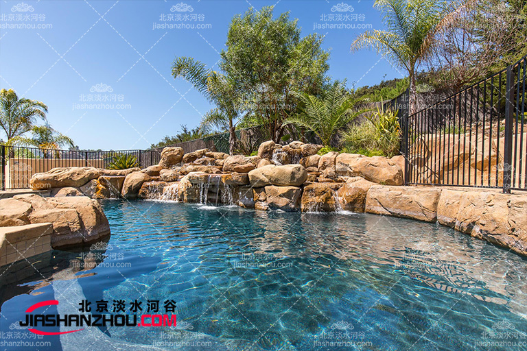 塑石假山.jpg 塑石假山