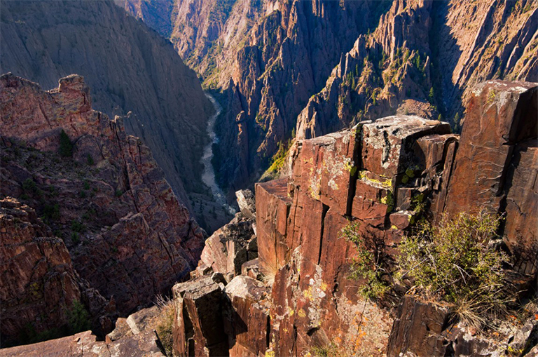 甘尼森國家公園黑峽谷.jpg 甘尼森國家公園黑峽谷