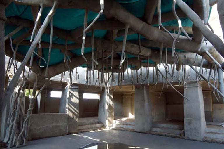 水泥做假樹(shù)根