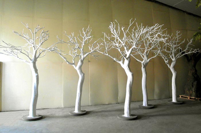 白色仿真樹(shù)