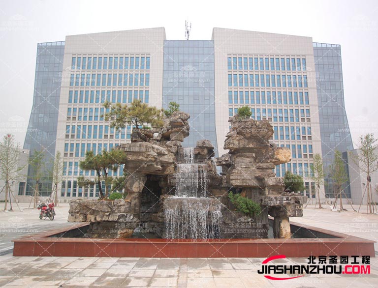 塑石假山.jpg 塑石假山