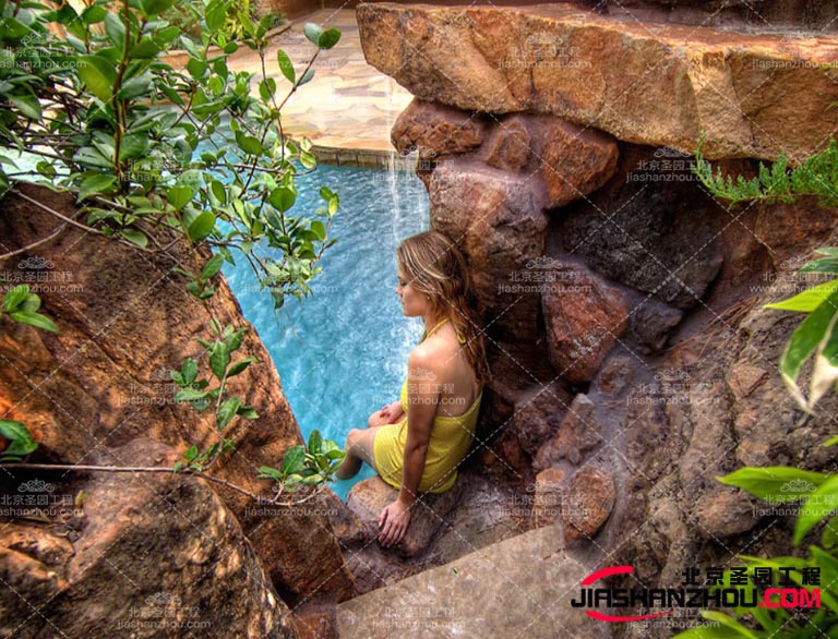 塑石假山.jpg 塑石假山