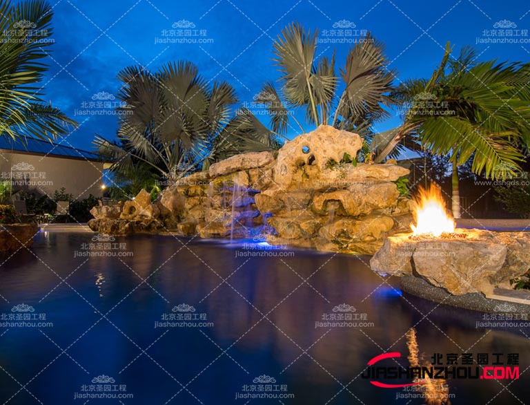 塑石假山.jpg 塑石假山